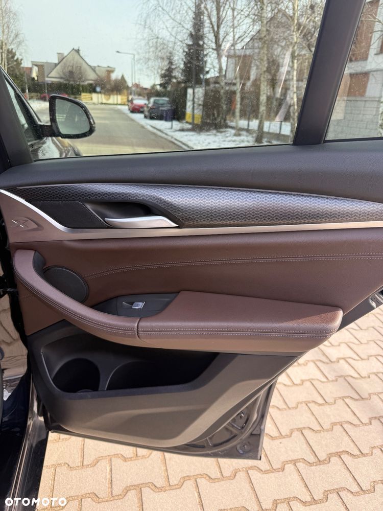 BMW X4 - 31