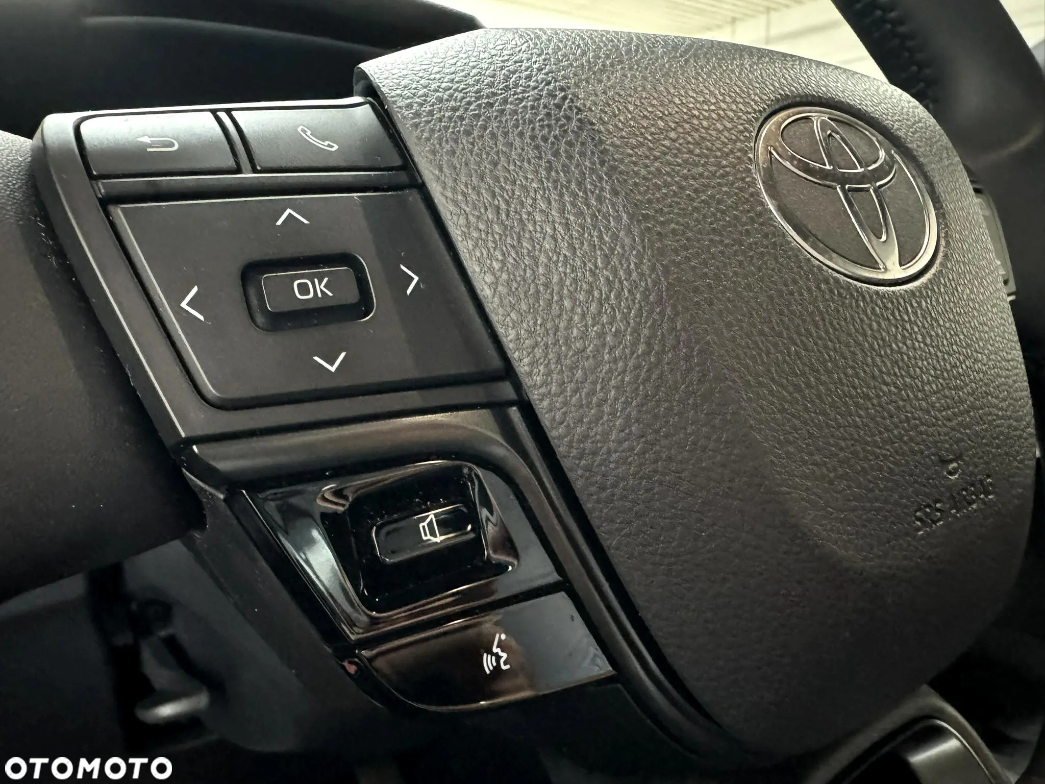 Toyota C-HR 2.0 Hybrid Dynamic Force Executive - 19
