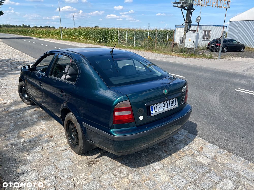 Skoda Octavia 1.6 Classic - 4