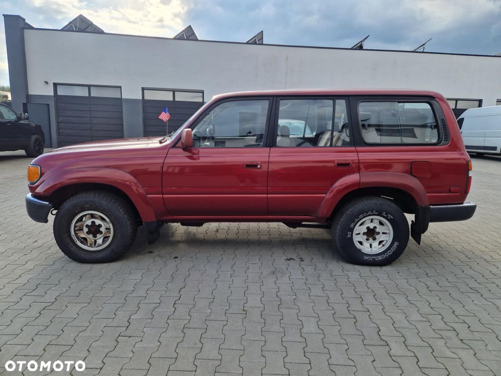 Toyota Land Cruiser - 4