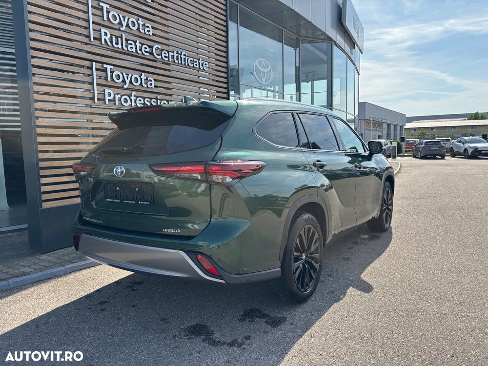 Toyota Highlander 2.5 L Dynamic Force 248CP Luxury Metallic - 4