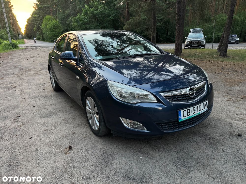 Opel Astra 1.6 - 9