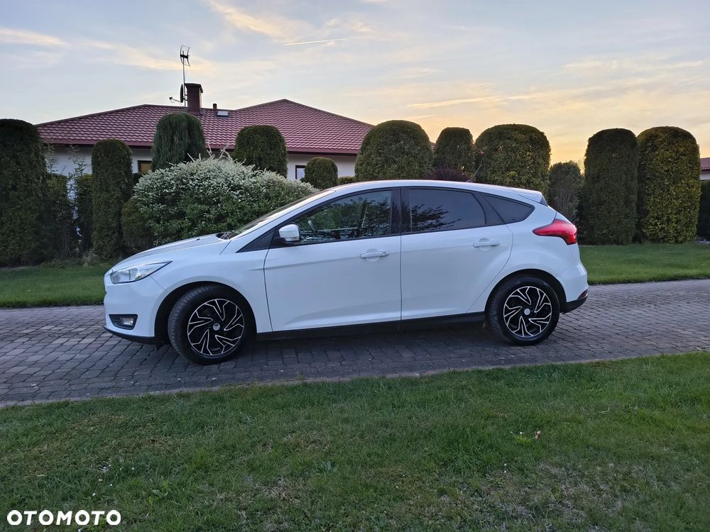 Ford Focus 1.5 TDCi ECOnetic 88g Start-Stopp-System Business - 10