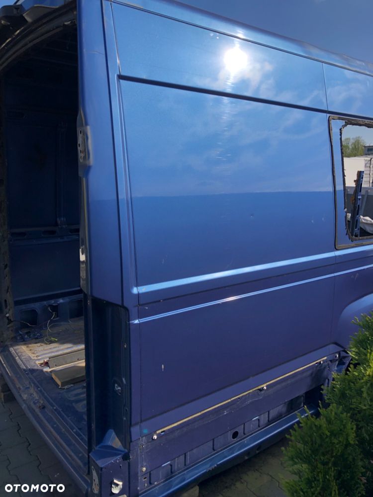 Iveco daily 14- słupek,poszycie ,cwiartka tył - 1