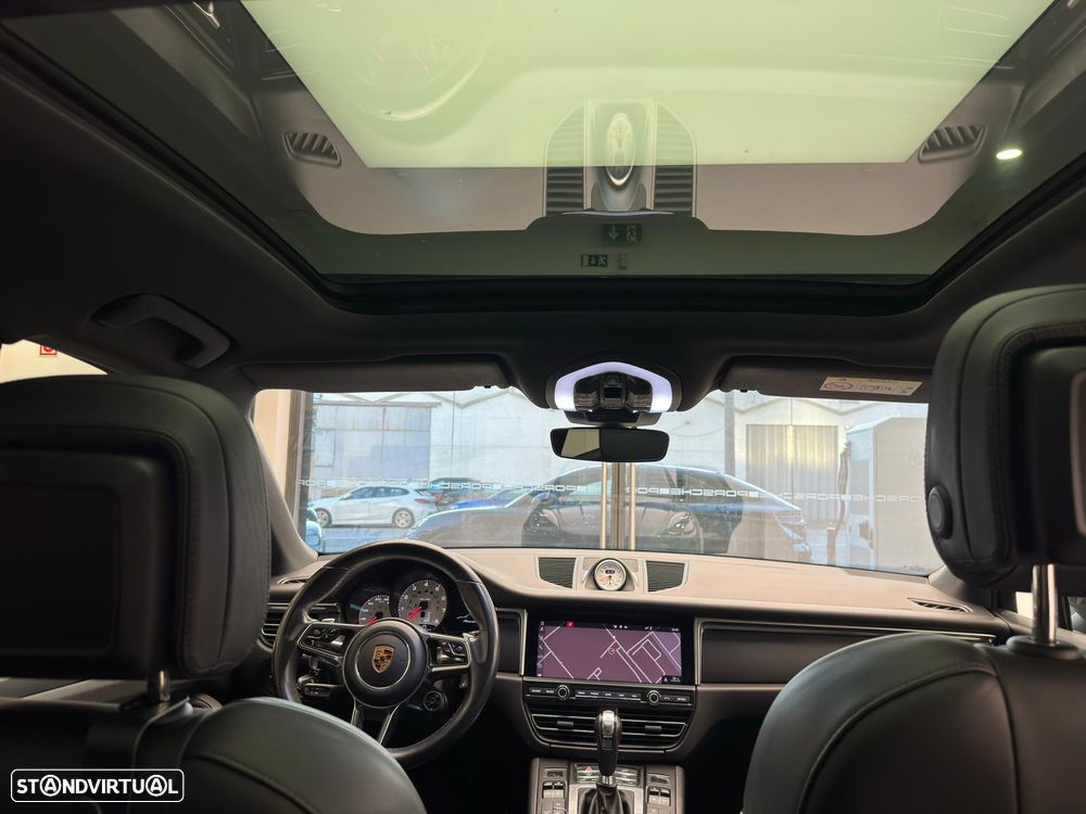 Porsche Macan - 30