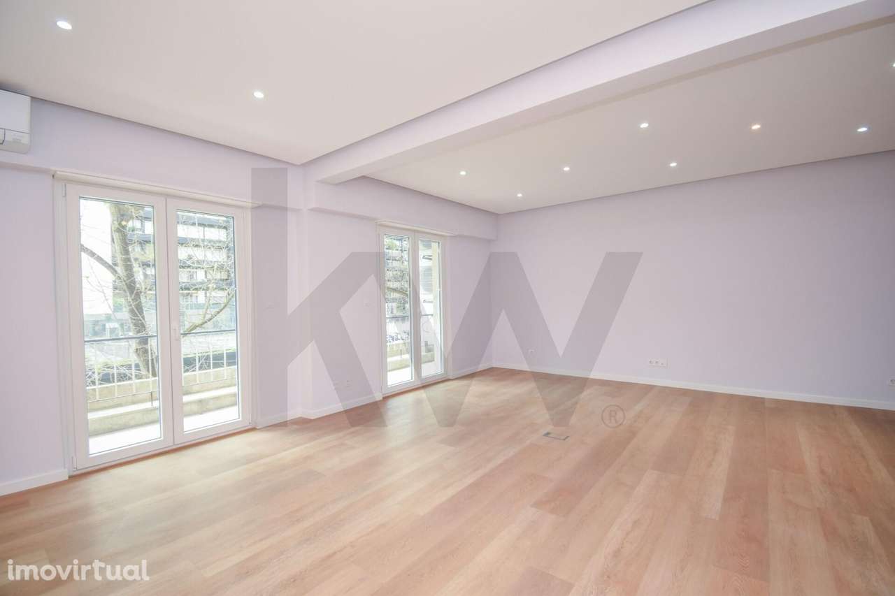 Apartamento T3 | 135m2 | Junto ao Centro Comercial Fonte Nova - Grande imagem: 4/29