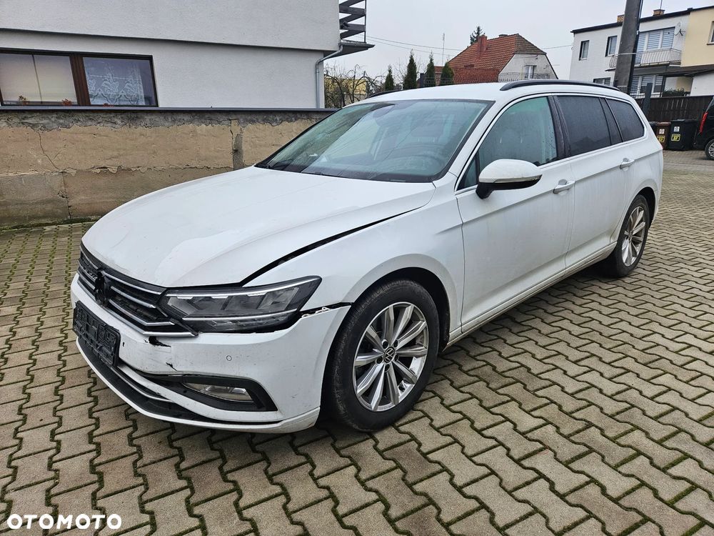 Volkswagen Passat 2.0 TDI SCR DSG Business - 4