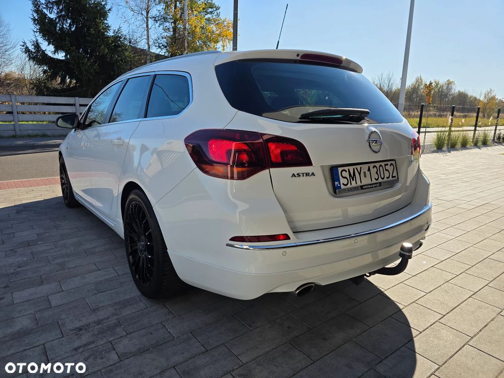 Opel Astra 2.0 BiTurbo CDTI DPF ecoFLEX SportsTourer St - 4