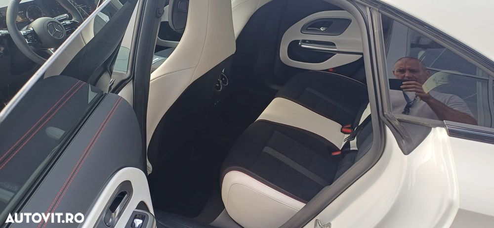 Mercedes-Benz CLA 180 - 20