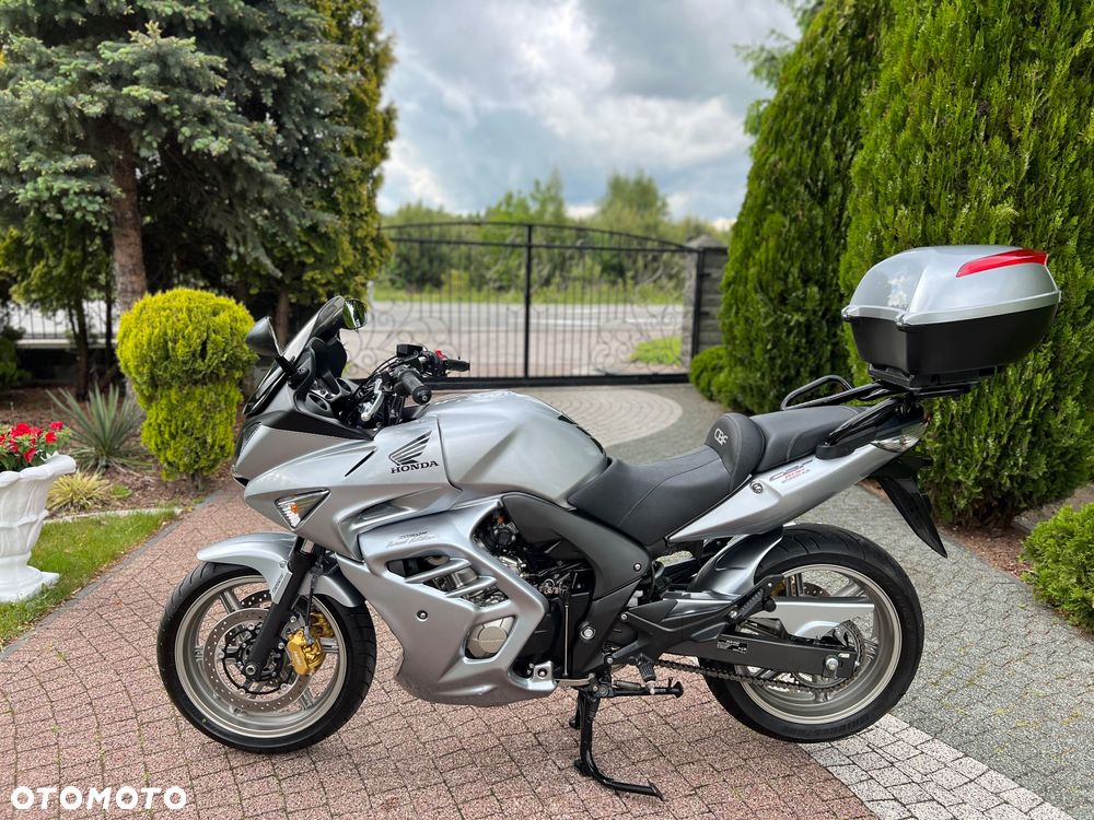 Honda CBF - 22