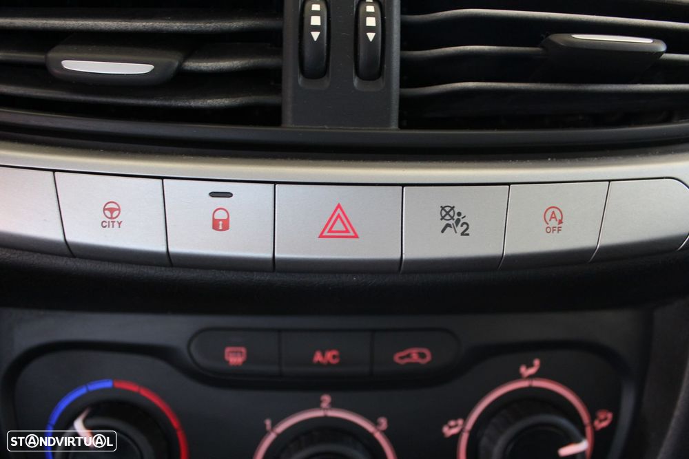 Fiat Tipo Station Wagon 1.3 M-Jet Lounge - 18