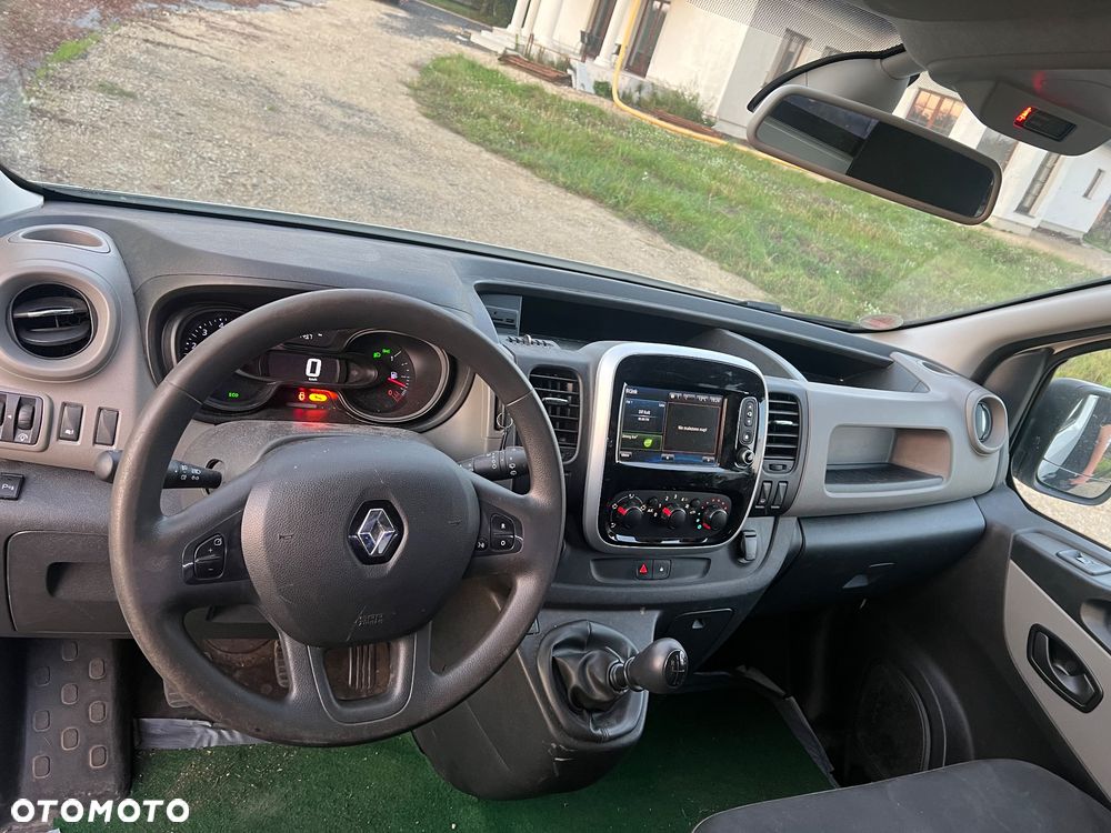 Renault Trafic - 18