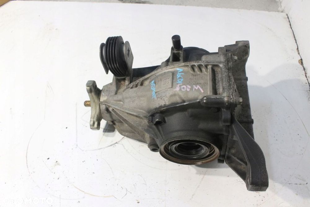 Most Dyferencjał Mercedes W205 1.6 CDI 2053508607 - 8