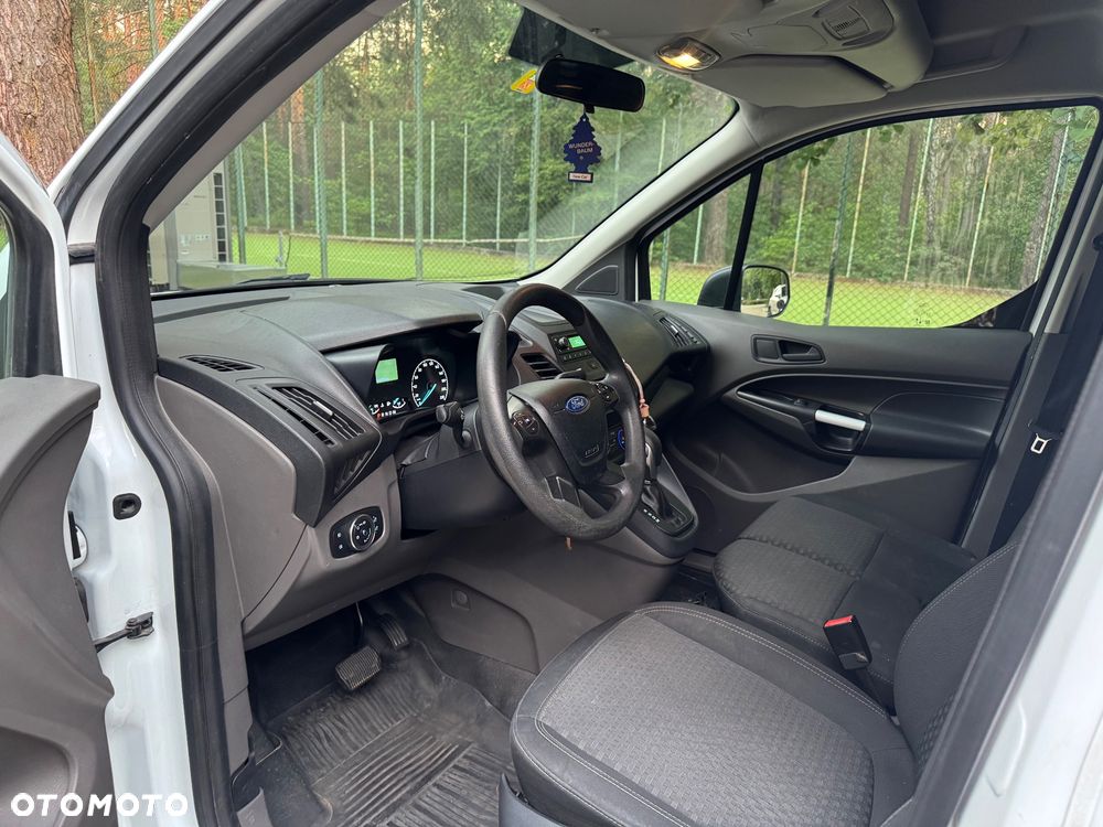 Ford Transit Connect - 13