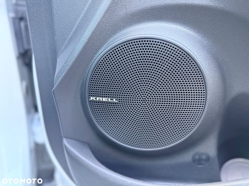 Hyundai Kona Electric 65kWh Platinum - 36