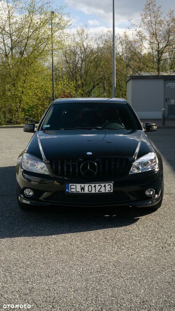 Mercedes-Benz Klasa C 180 CGI Automatik BlueEFFICIENCY Avantgarde - 8