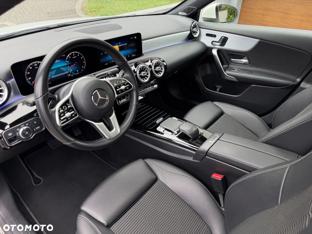 Mercedes-Benz Klasa A 250 Progressive 7G-DCT - 28