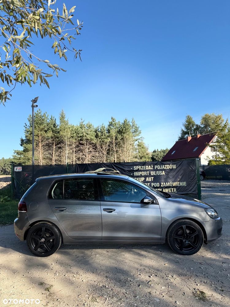 Volkswagen Golf 2.0 TDI DPF BlueMotion Technology Comfortline - 10