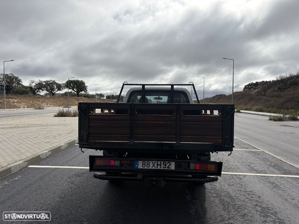 Mitsubishi L200 2.4 DI-D CD Campera Space Cab 3L 4WD - 10