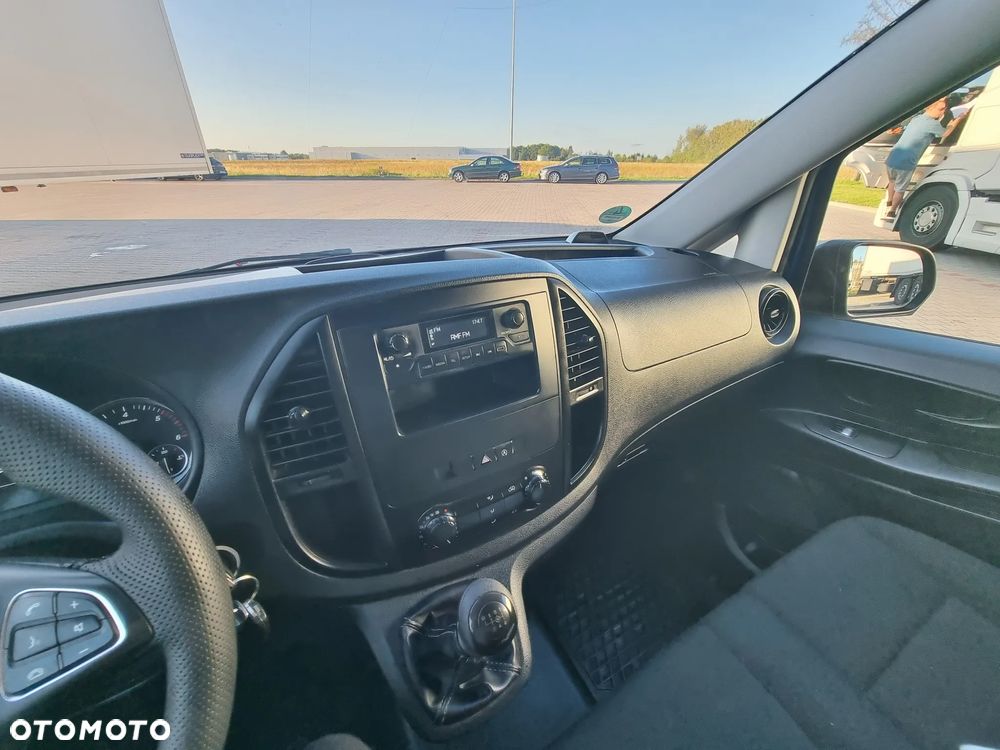 Mercedes-Benz VITO - 17