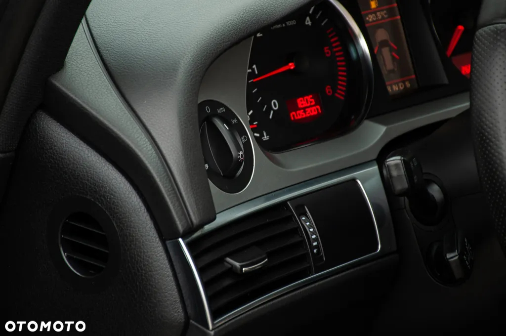 Audi A6 Avant 3.0 TDI Quattro Tiptronic - 38