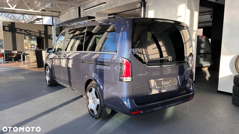 Mercedes-Benz Klasa V - 4