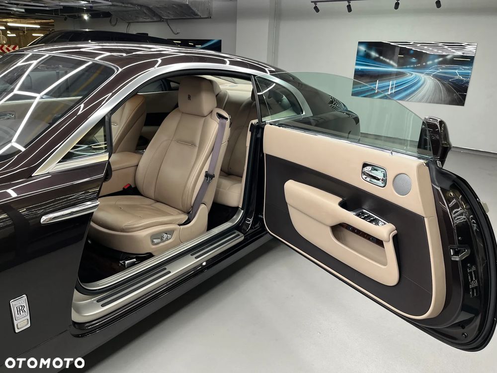 Rolls-Royce Wraith - 12