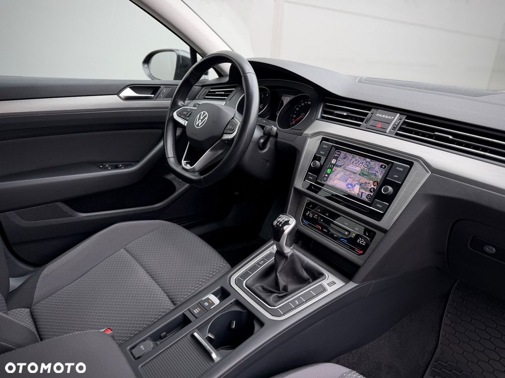 Volkswagen Passat 1.5 TSI EVO Business - 24