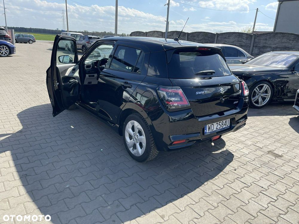 Suzuki Swift - 4