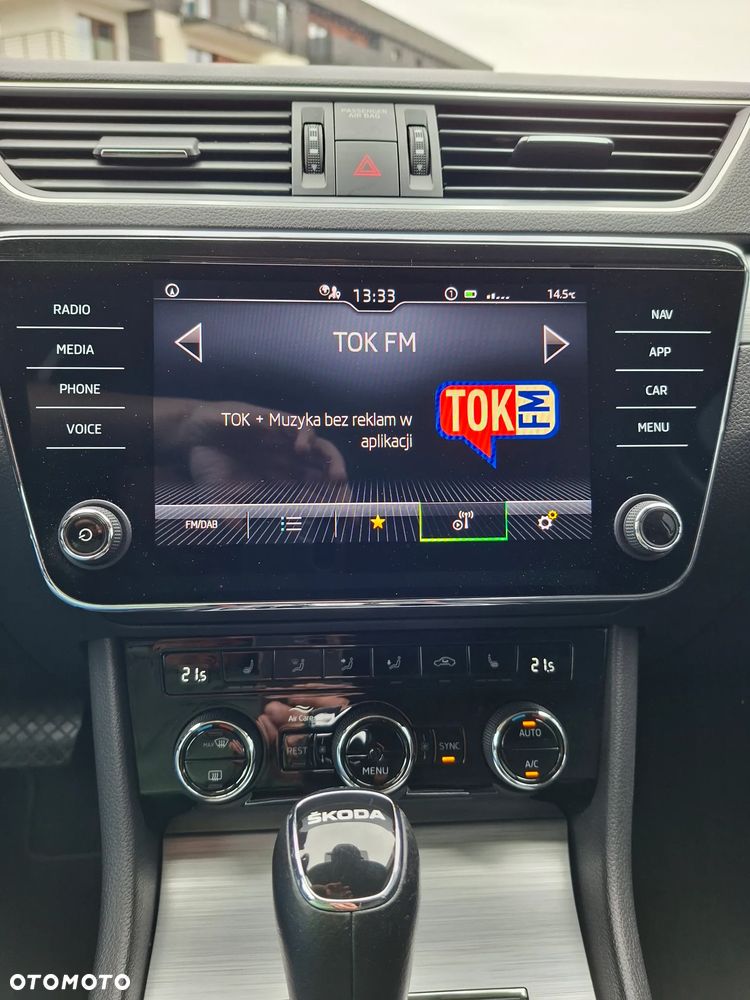 Skoda Superb 2.0 TDI SCR Ambition DSG - 17