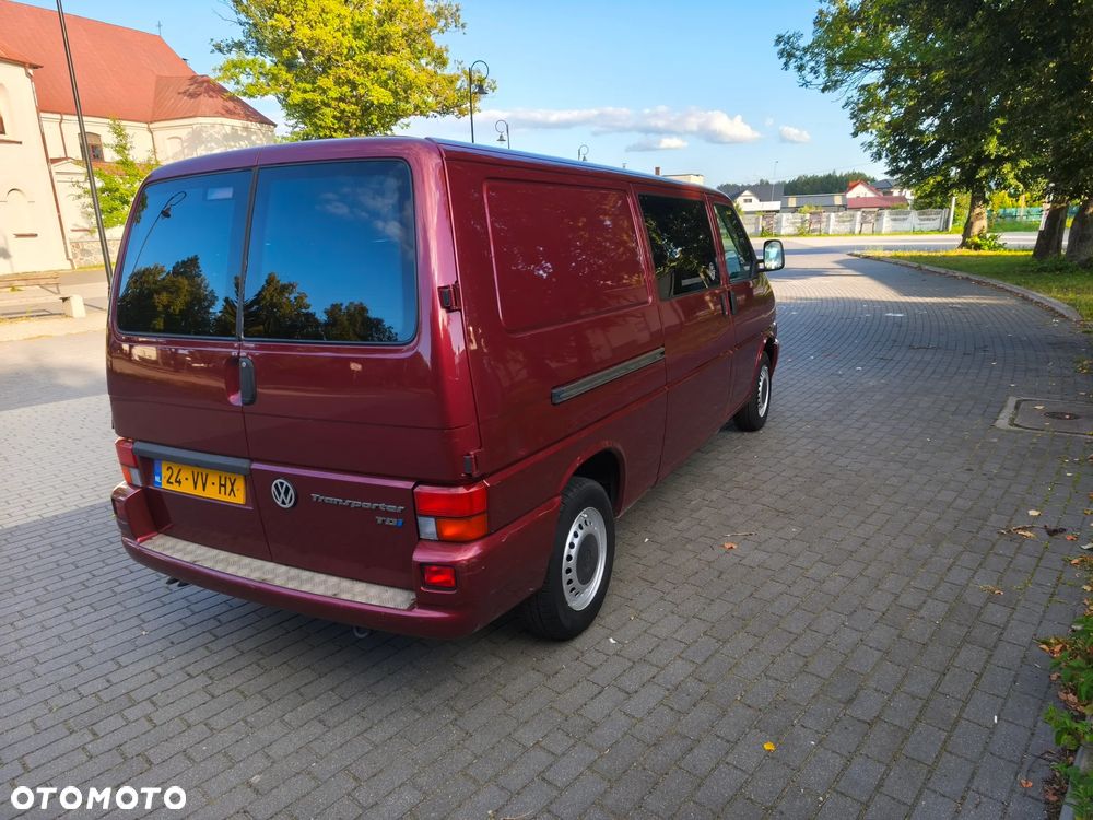 Volkswagen Transporter - 3