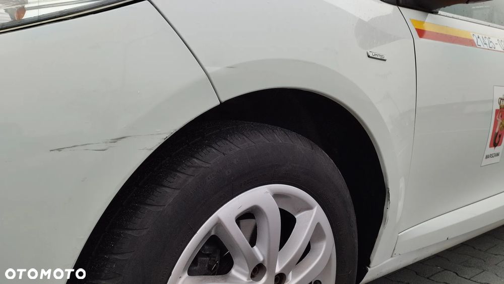 Renault Fluence 1.6 16V Limited - 11