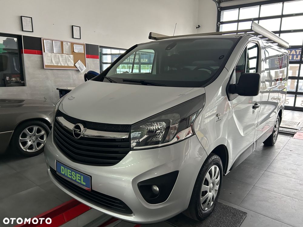 Opel Vivaro - 1