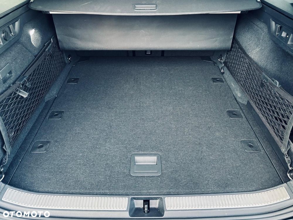 Skoda Superb 2.0 TDI SCR 4x4 Selection DSG - 10