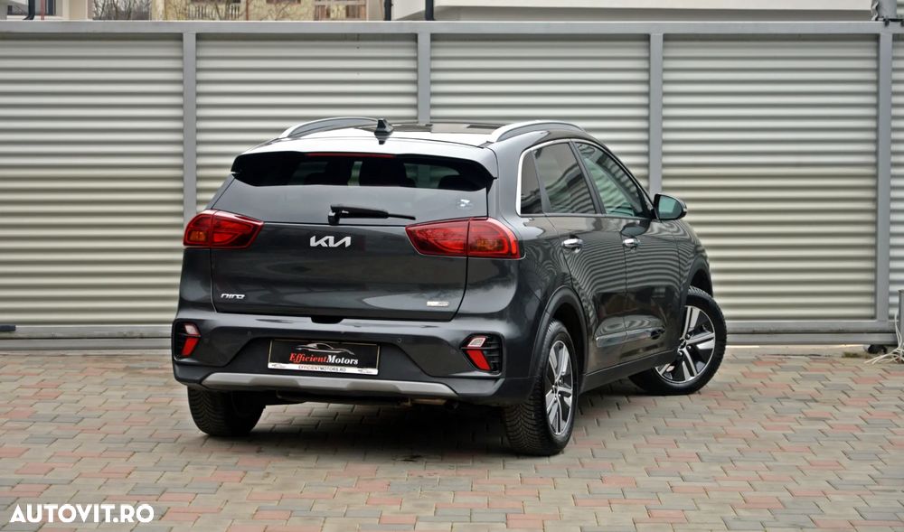 Kia Niro 1.6 GDI PHEV 2WD OPF Aut. Spirit - 4