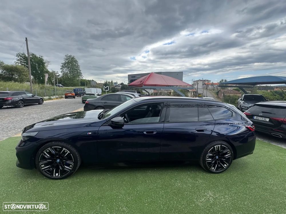 BMW i5 - 7