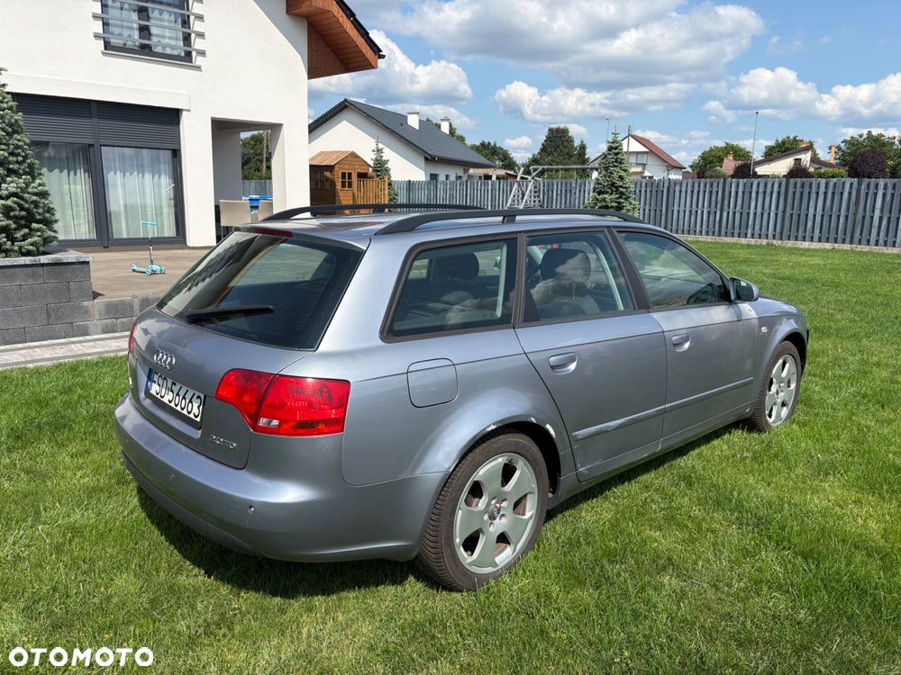 Audi A4 Avant - 4