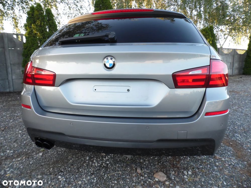 BMW Seria 5 525d xDrive Sport-Aut - 23