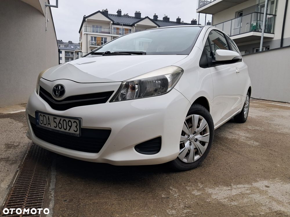 Toyota Yaris - 1