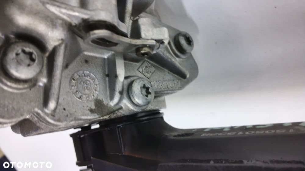Renault Master III 2.3 M9T Pompa Oleju 150009761R - 6