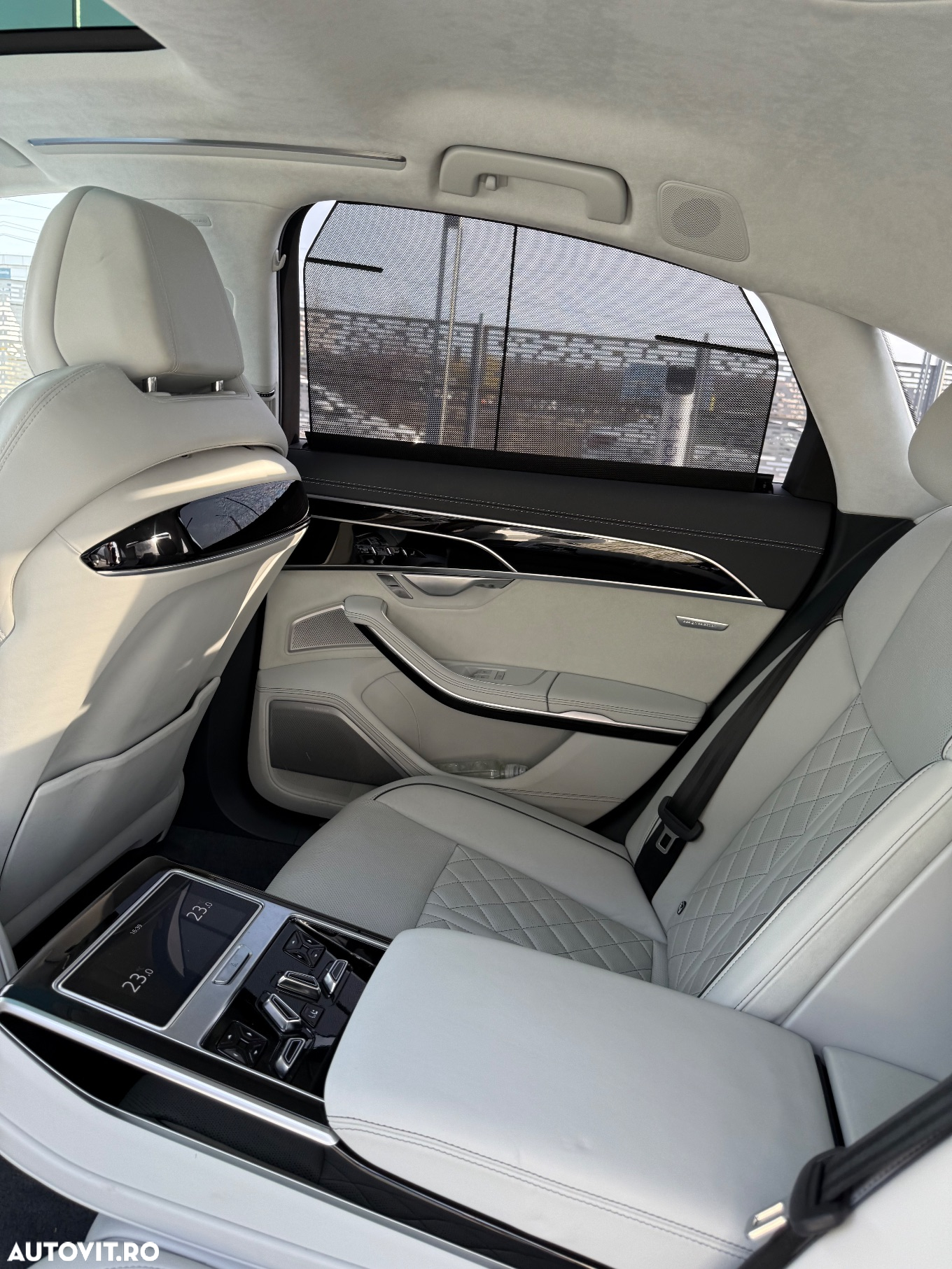 Audi A8 - 11