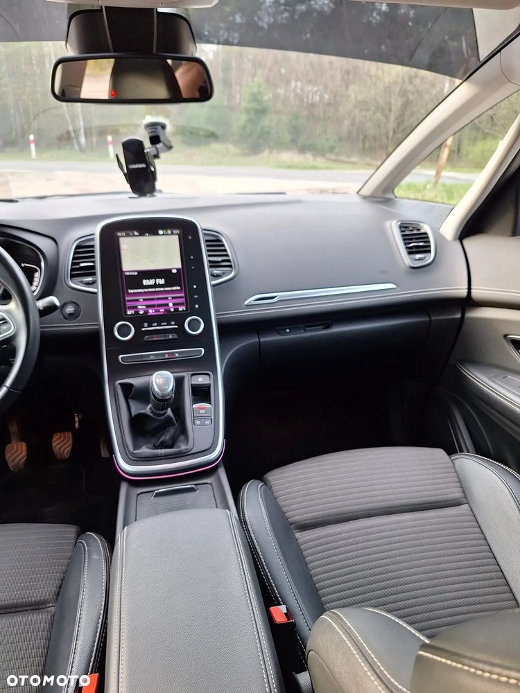 Renault Scenic 1.2 TCe Energy SL Touch - 17