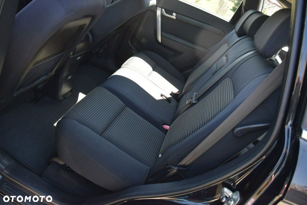 Chevrolet Captiva - 27