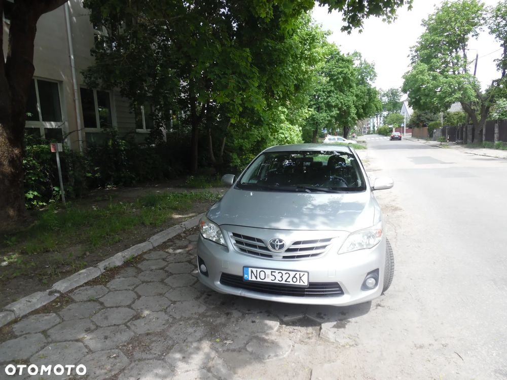 Toyota Corolla 1.6 2010 - 9