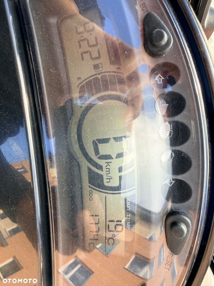 Yamaha Inny - 10