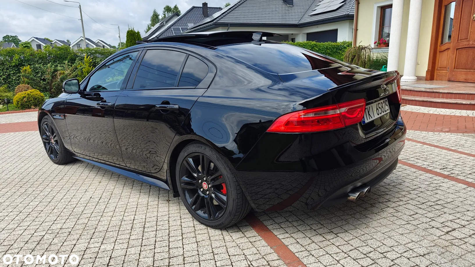 Jaguar XE 20d AWD R-Sport - 12