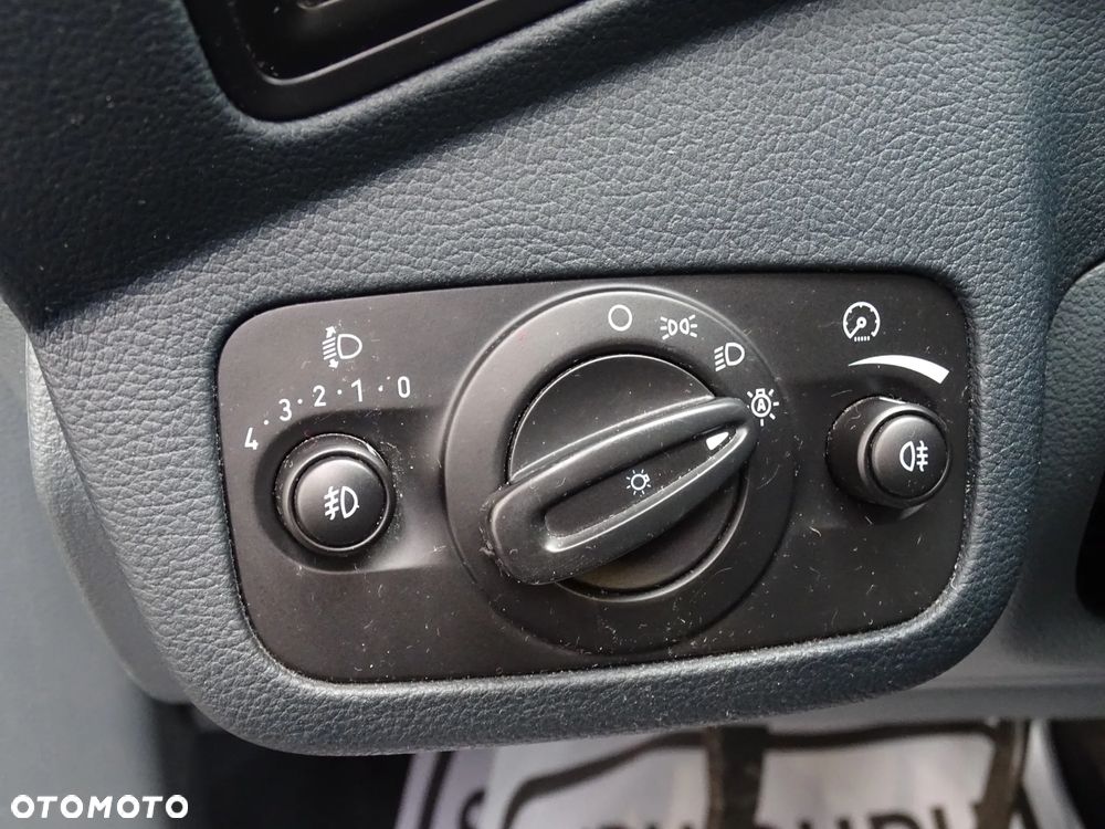 Ford C-MAX 1.6 TDCi Start-Stop-System Trend - 10