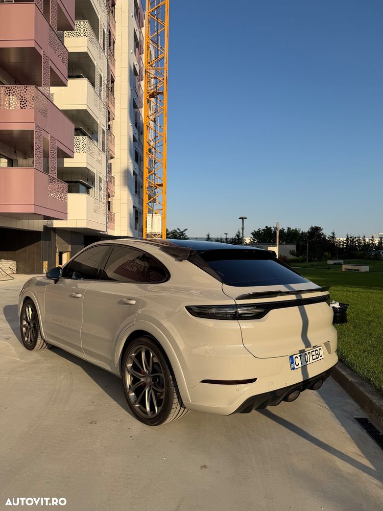Porsche Cayenne - 6