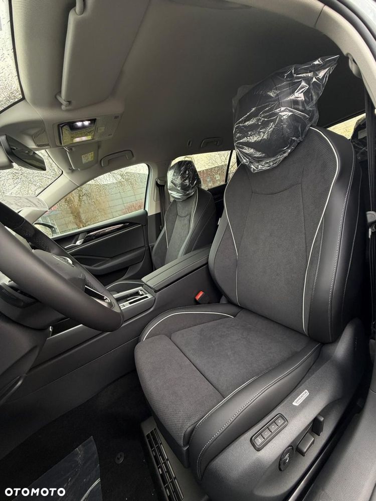 Volkswagen Passat - 10