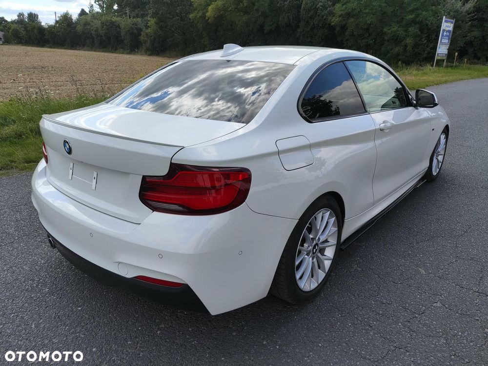 BMW Seria 2 220d - 11